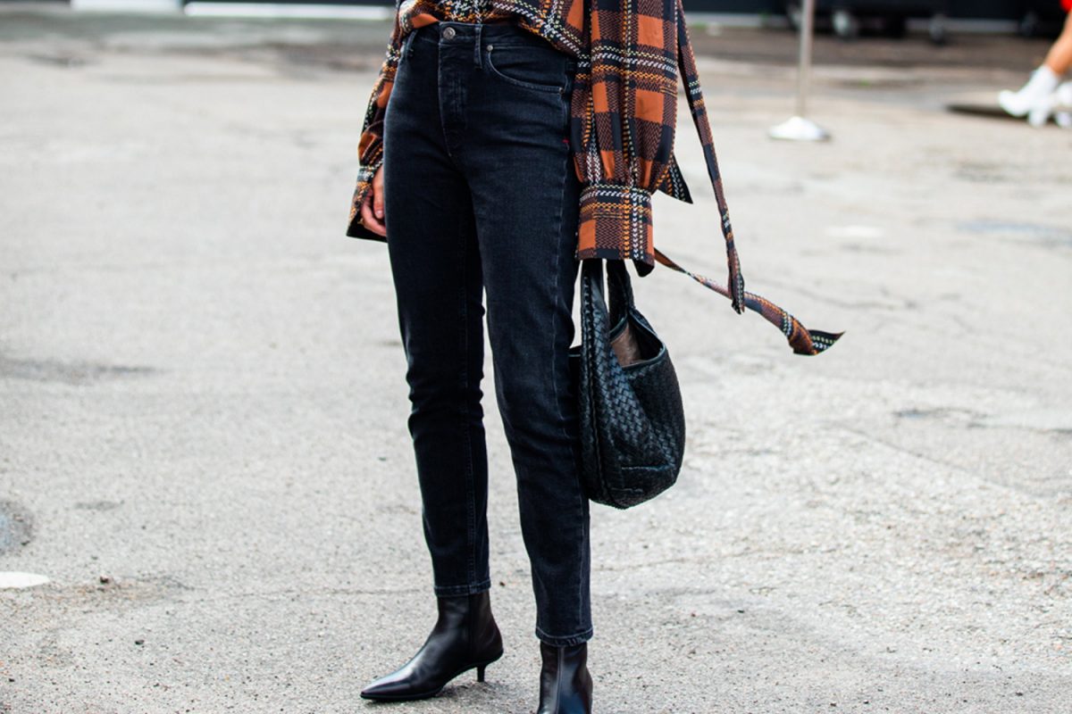 Pourquoi on devrait toutes avoir un jean noir dans son dressing ? 1 Pourquoi vous devriez toutes avoir un jean noir dans votre dressing ?