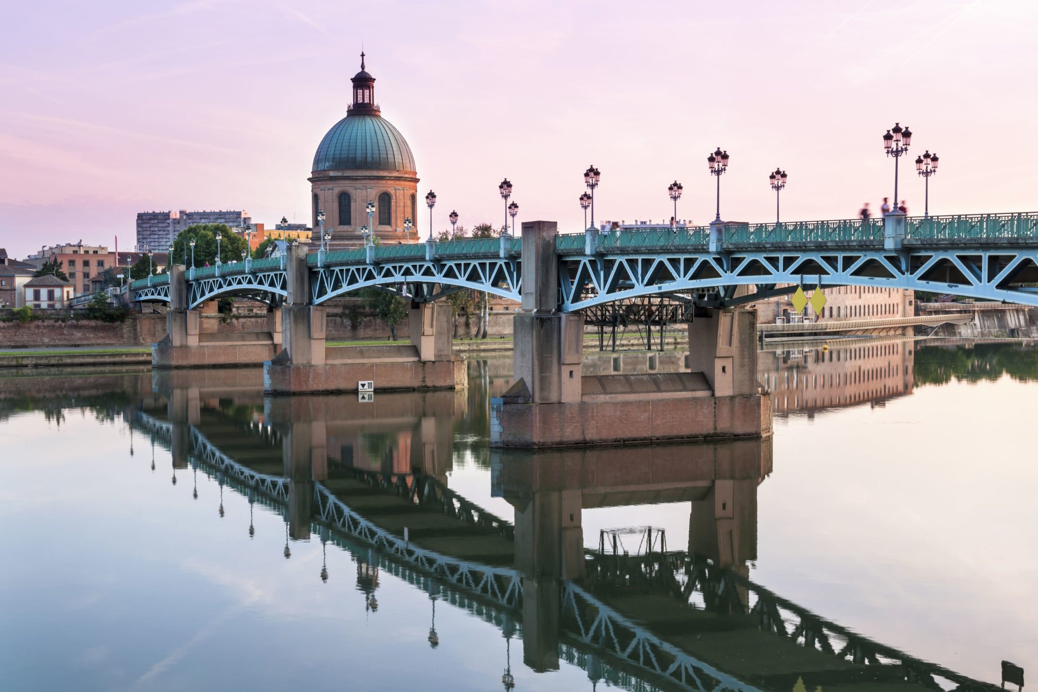 Voyage a Toulouse explorez les charmes de la ville rose